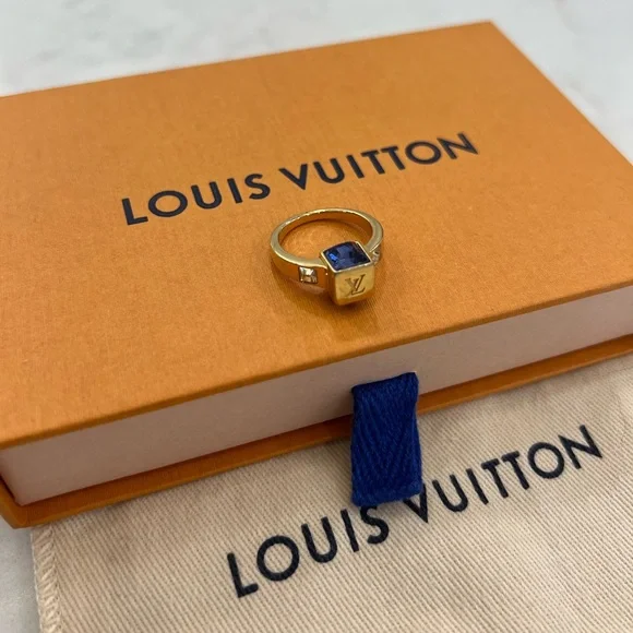 Louis Vuitton Gamble Dice Ring Gold with Purple Crystals, size Medium - Picture 4 of 5
